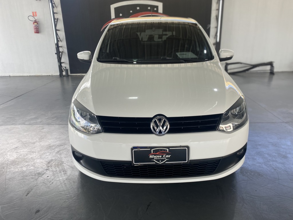 Volkswagen Fox 1.0 Mi Total Flex 8V 3P - foto 2