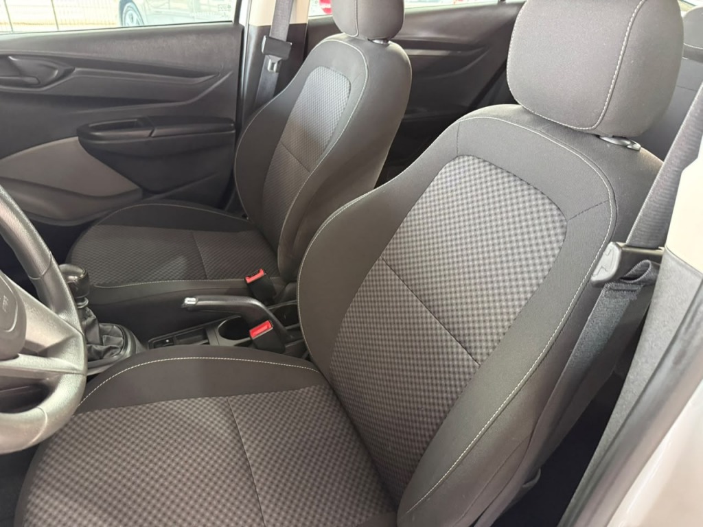 Chevrolet Onix 1.0 Flex - foto 13