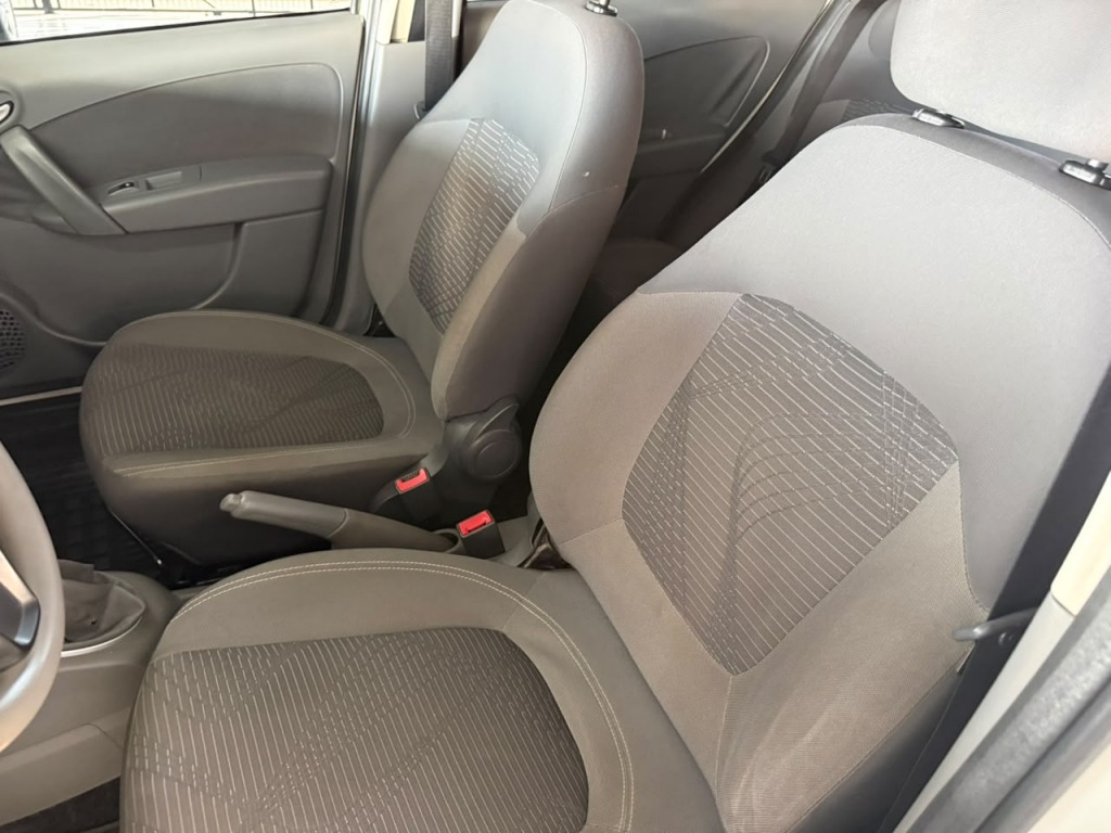 Fiat Palio Attractive 1.0 Evo Fire Flex 8V 5P - foto 11