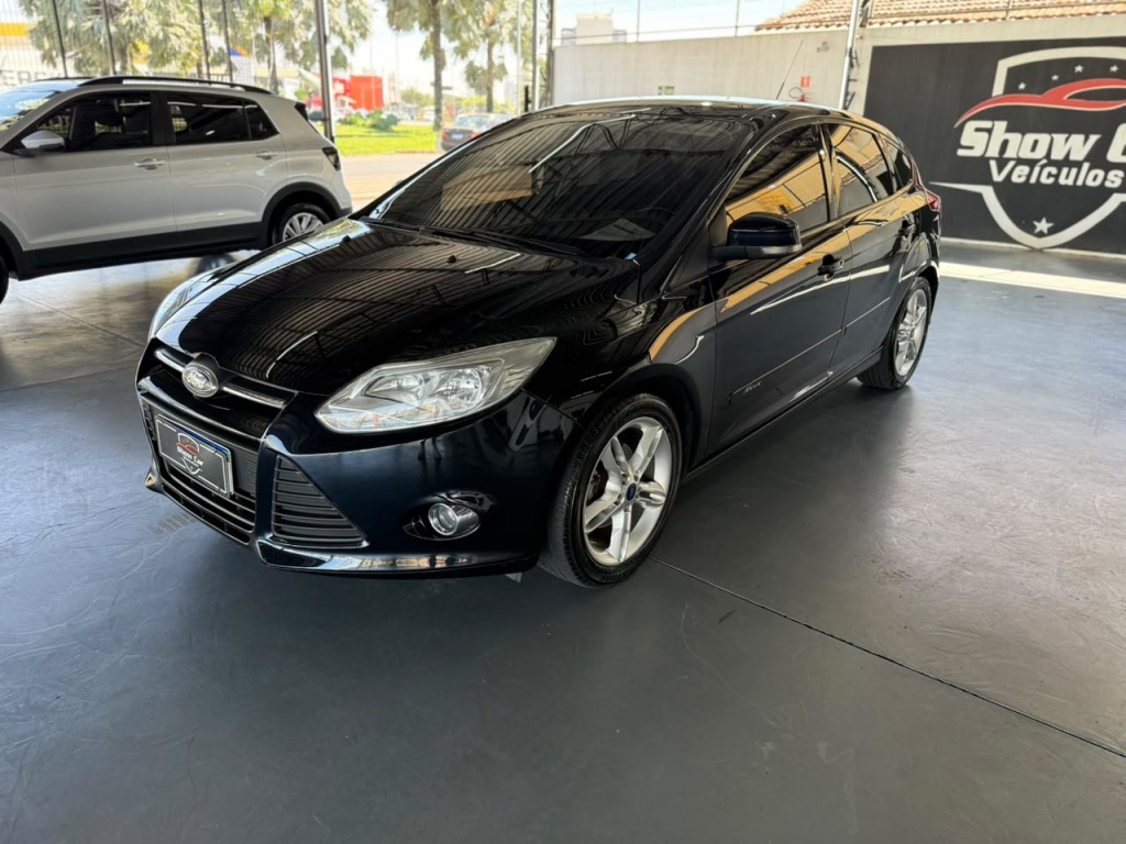 Ford Focus Hatch Se 2.0 16V Powershift - foto 2