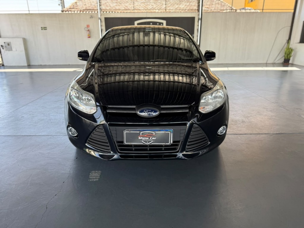 Ford Focus Hatch Se 2.0 16V Powershift - foto 3