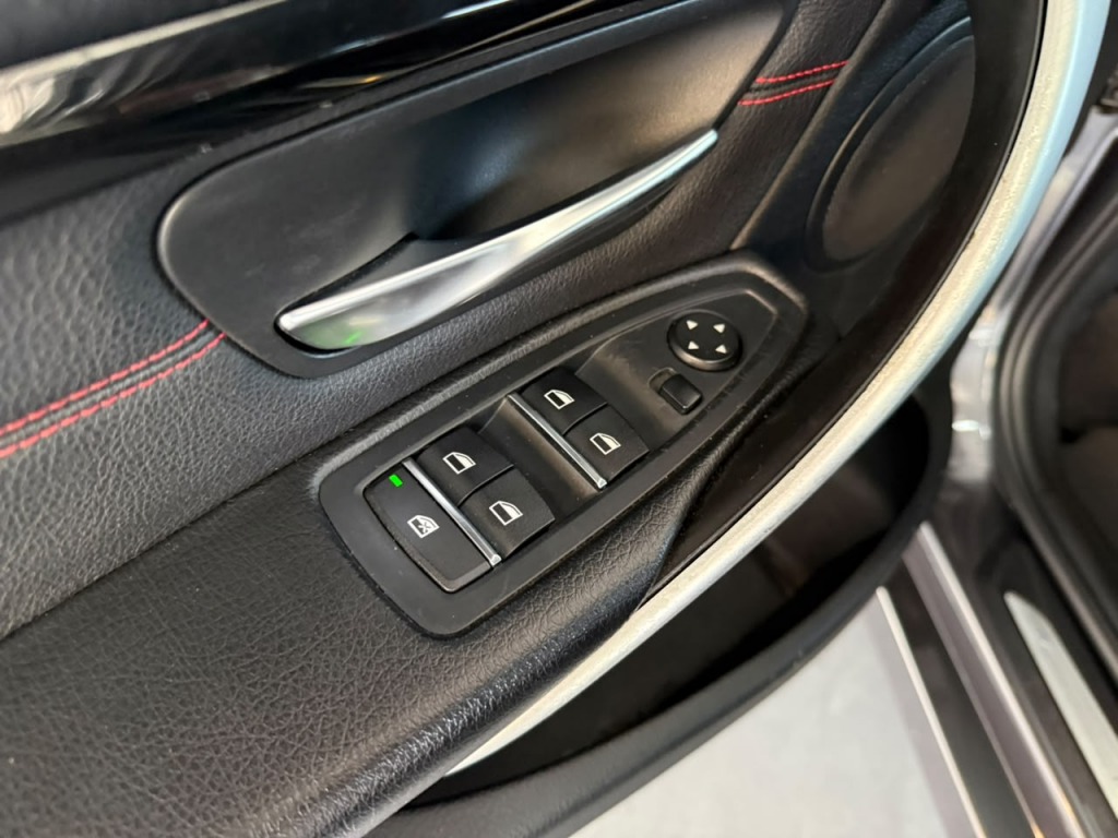BMW 320i 2.0 Automático - foto 9
