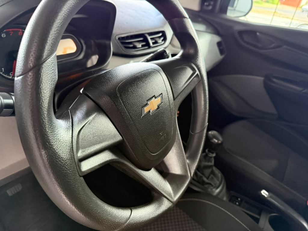 Chevrolet Onix 1.0 Flex - foto 11