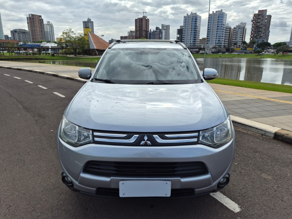 Mitsubishi Outlander 2.0 16V CVT - foto 3