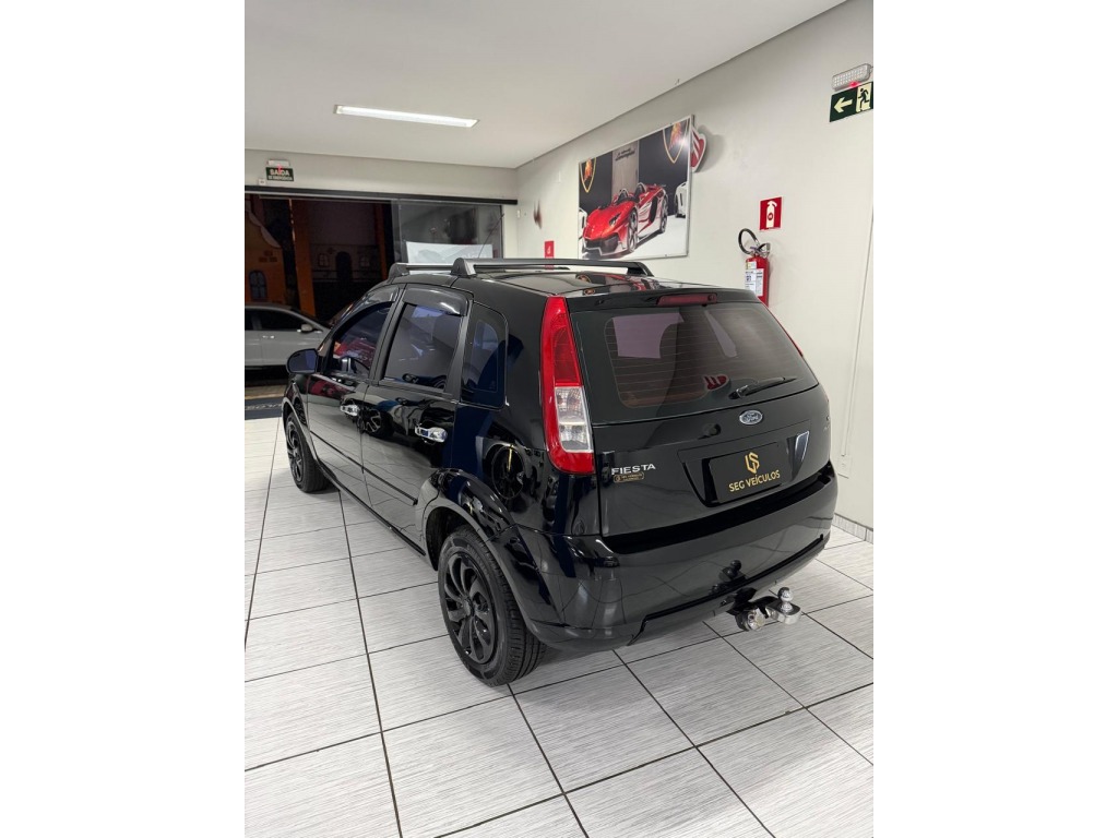 Ford Fiesta Hatch 1.6 Flex - foto 3
